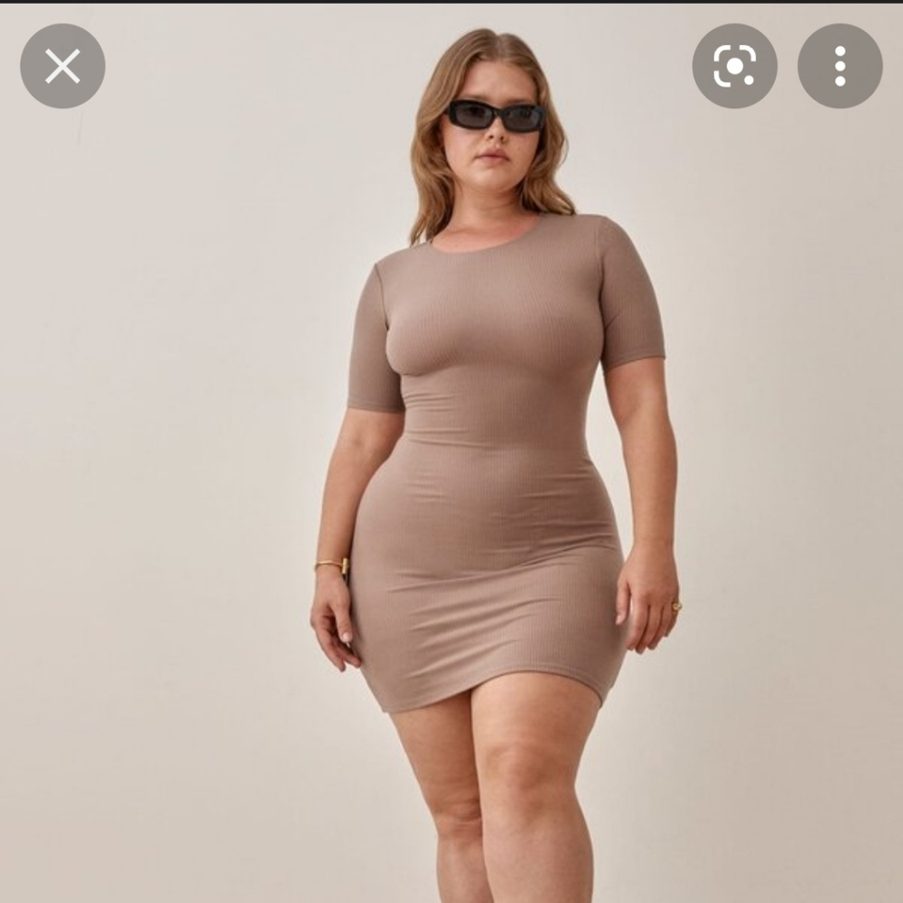 NWT Reformation Kendy Dress